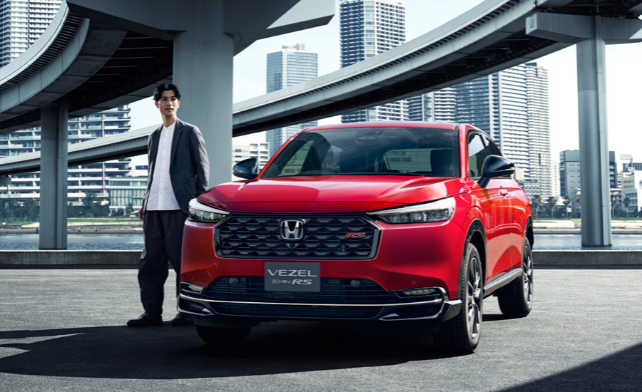VEZEL e:HEV RS デビュー！